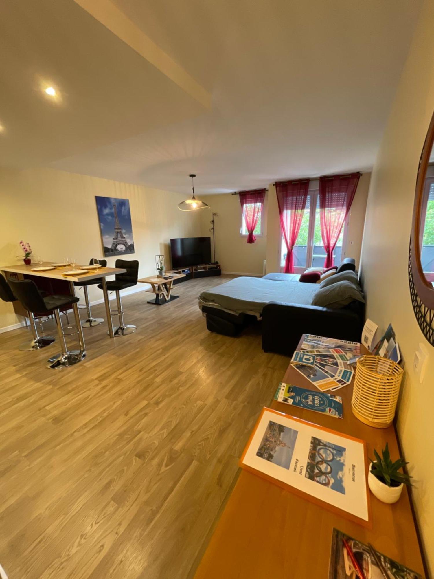Paris Disneyland Appartement Centre-Ville, Parking, Au Coeur De L'Aviron Vaires-sur-Marne Exteriér fotografie